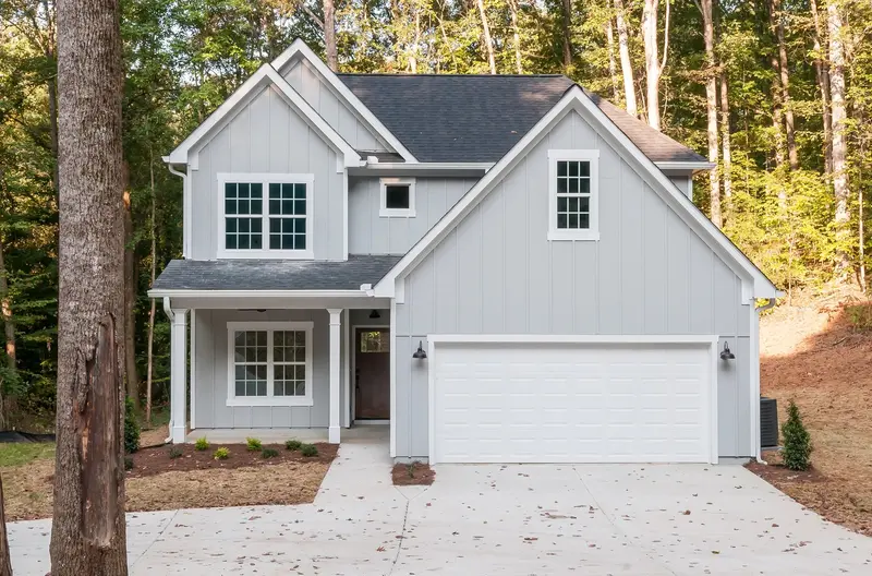 1,460 Sq Ft Modern Residence Featuring Bonus Space And Warm, Inviting Ambiance 1