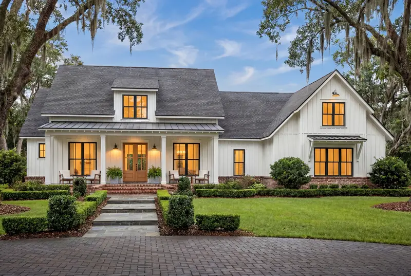 2,686-Square-Foot Family Residence With Adaptable Bonus Room 1
