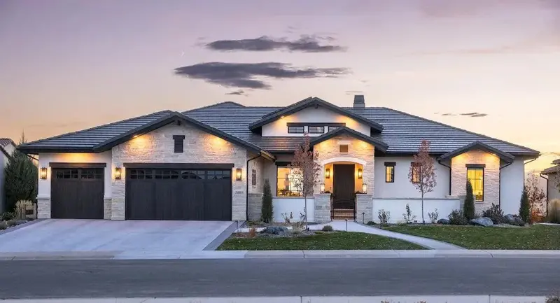 3-Bedroom Home Featuring Walkout Basement And Seamless Indoor-Outdoor Connection 1
