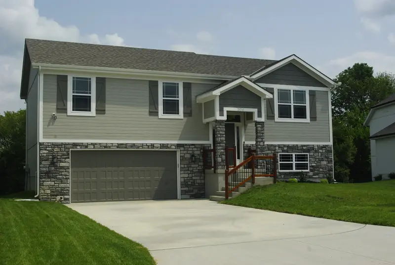 Efficient 1,150 Sq Ft Three-Bedroom Layout Optimized For Comfort & Function 1