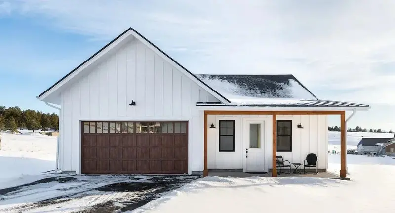 Functional Workshop Building With Heavy-Duty Construction, Natural Light, And Creative Workflow Zones 1