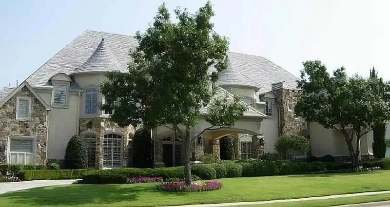 Premier Estate – Five-Bedroom Luxury Home With Media Room & Temperature-Controlled Wine Cellar 1