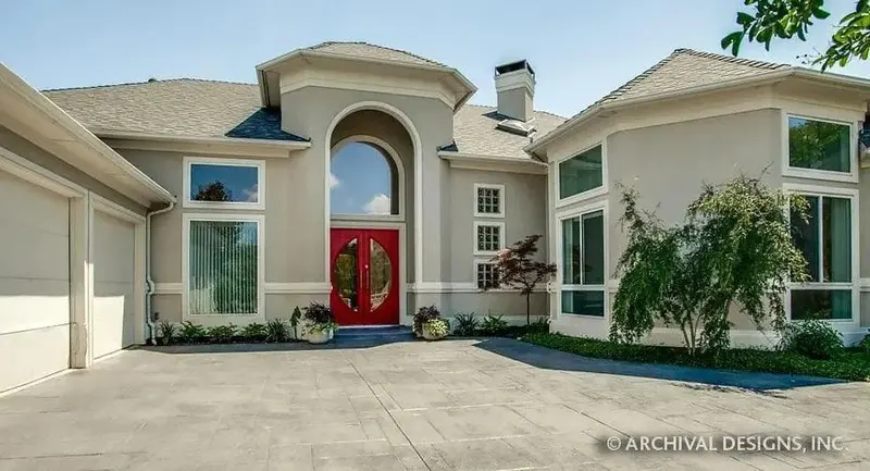Three-Bedroom Courtyard-Access Home With 3.5 Baths And Smart Storage Solutions 1