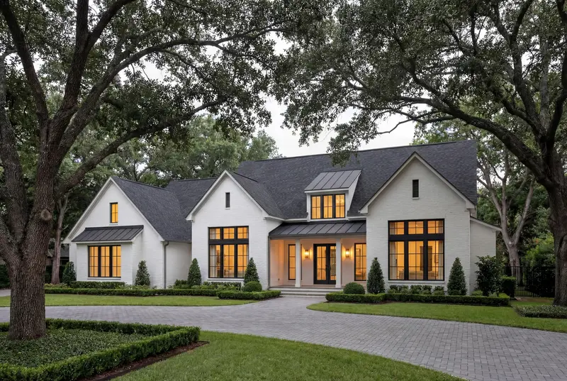Transitional Home Design | 4-Bedroom, 3.5-Bath Residence | 3,250 Sq Ft With Triple-Car Garage 1