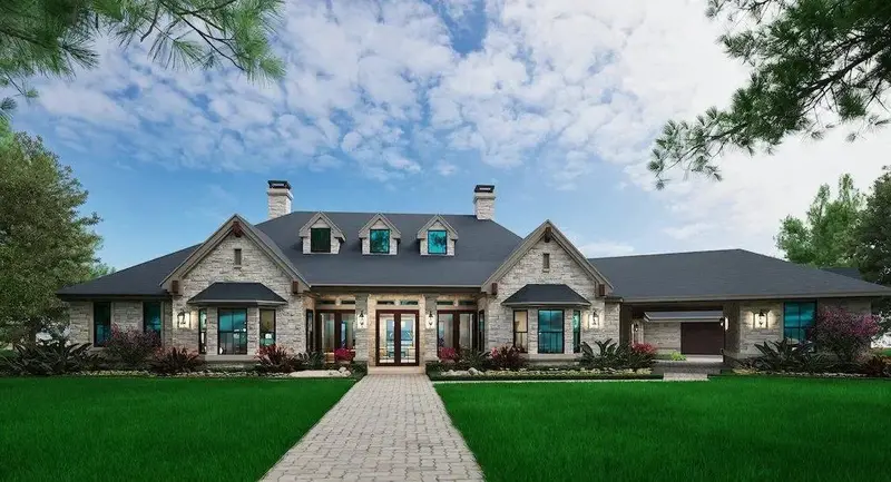 Upscale Family Home | Impressive Volume & Thoughtful Amenities 1